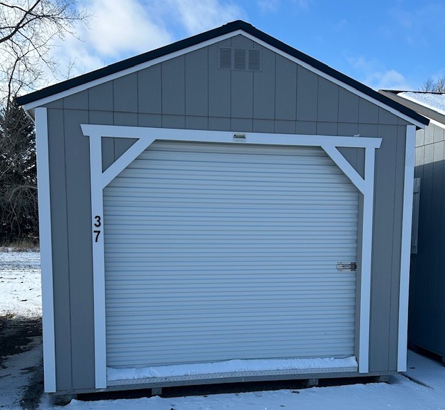 Utility 8′ Garage – 12×16